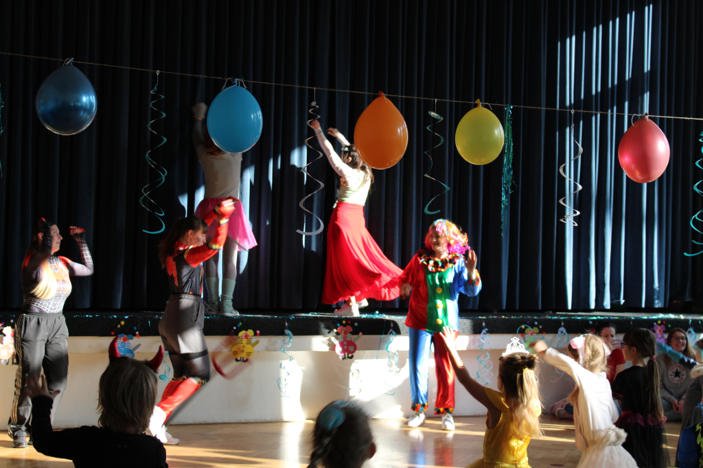 KARNEVAL V DDM 